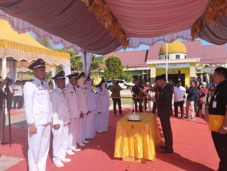 Bupati Afrizal Sintong Lantik 7 Pjs Penghulu & Kapus