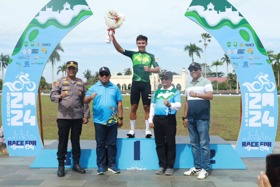 Bernard Benyamin Van Aert  Borong 2 Juara dan Jersey Hijau pada TDSi 2024
