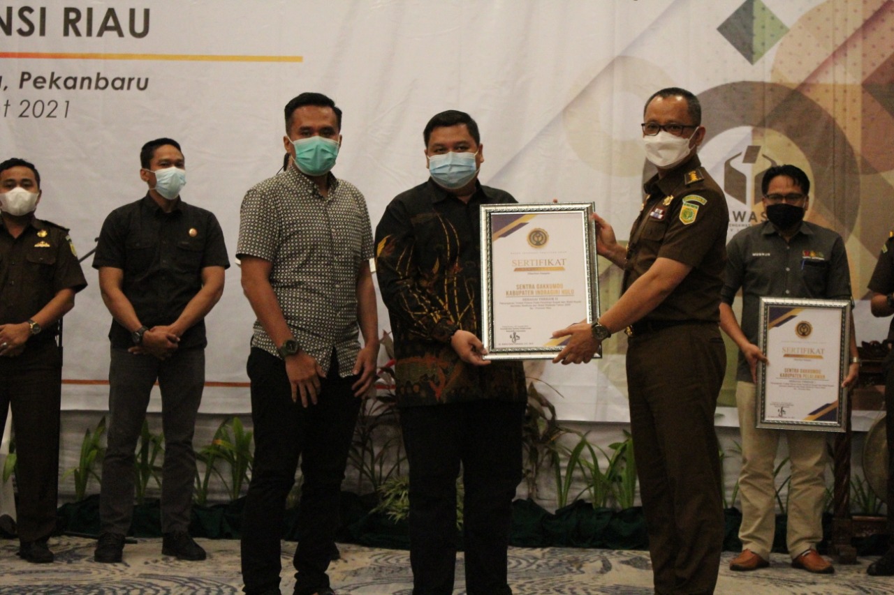 Sukses Tangani Pidana Pilkada, Sentra Gakkumdu Inhu Raih Penghargaan Terbaik II se Riau
