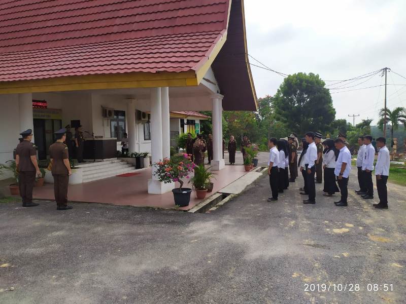 Kajari Pimpin Upacara Peringatan Hari Sumpah Pemuda