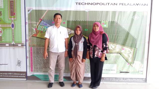 Dukung Program Pelalawan Cerdas, PT PSJ Berikan Beasiswa Kepada Mahasiswa STTP Pelalawan
