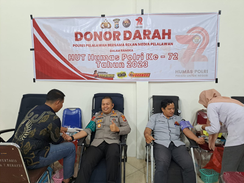Polres Pelalawan Gelar Aksi Donor Darah, Salurkan Air Bersih dan Penghijauan