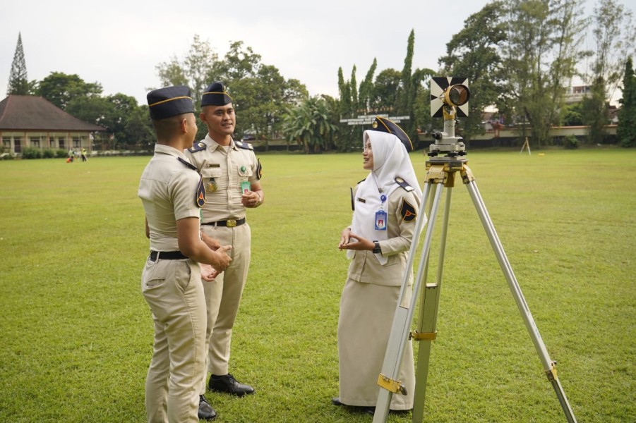 Card image Yuk, Kenalan Sama Program Studi di Politehnik Agraria STPN