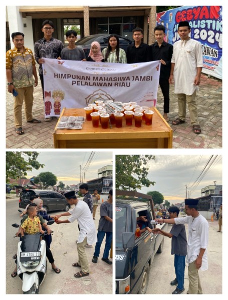 Mahasiswa Asal Jambi Bagi Bagi Takjil di Jalan Akasia