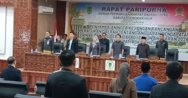 DPRD Rohil Terima Nota Keuangan APBD 2025, Bupati : Jika Tak Di Bahas Ajukan Perkada