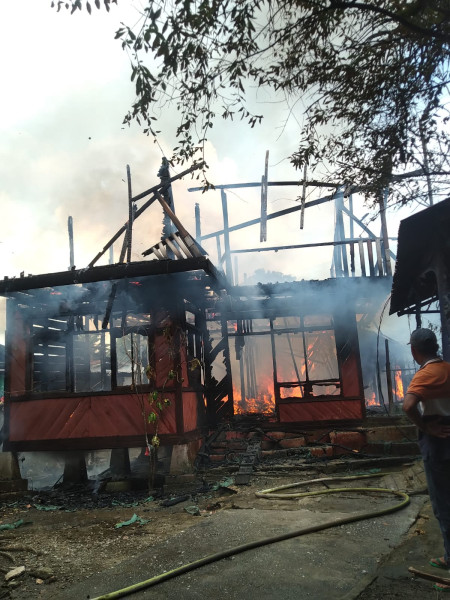 Satu Unit Rumah di Pinang Sebatang Ludes Dilalap Si jago Merah