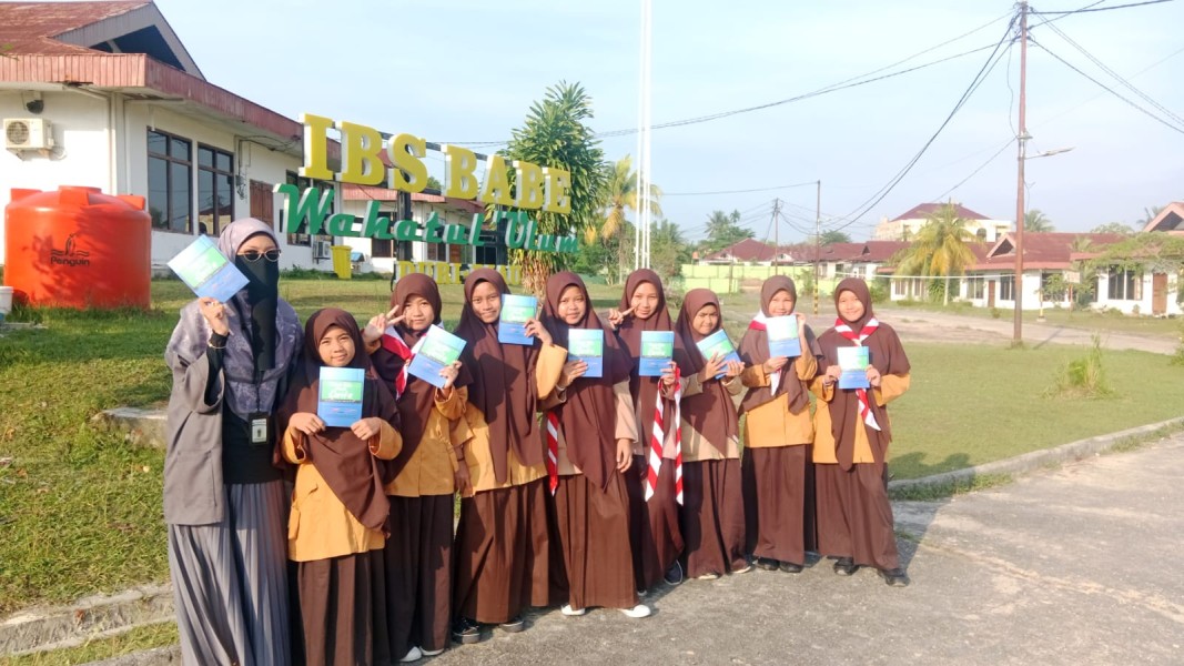 Menulis Sebagai Ruang Ekspresi Remaja