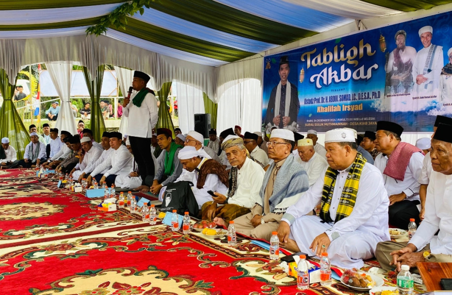 Dihadiri Ustadz Abdul Somad, Bupati Zukri Buka Khalwat Suluk di Desa Kiyab Jaya