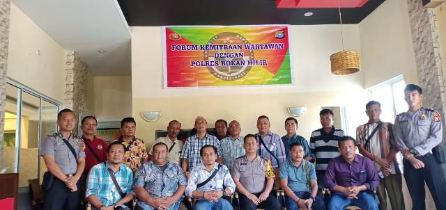Perkuat Kemitraan, Polres Rokan Hilir Temu Ramah Dengan Wartawan