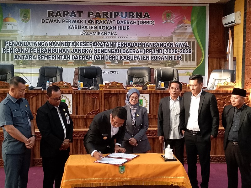 DPRD Rohil dan Pemda Sepakat Teken Nota Rancangan Awal RPJMD 2025-2029