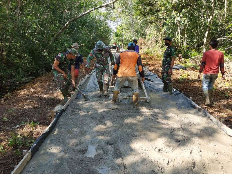 Adi Rahwamana Sebut Jalan Yang Dibangun Dapat Meningkatkan Ekonomi masyarakat