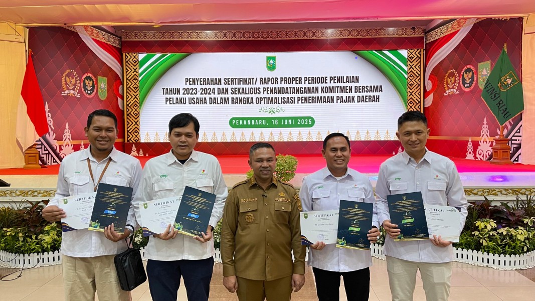 Komitmen Dalam Pengelolaan Lingkungan Hidup, EMP Group Raih Dua PROPER Hijau dari Gubernur Riau