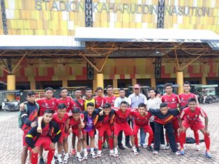Pertandingan Perdana, Team Sepakbola Rohil Taklukkan Rohul 2-0