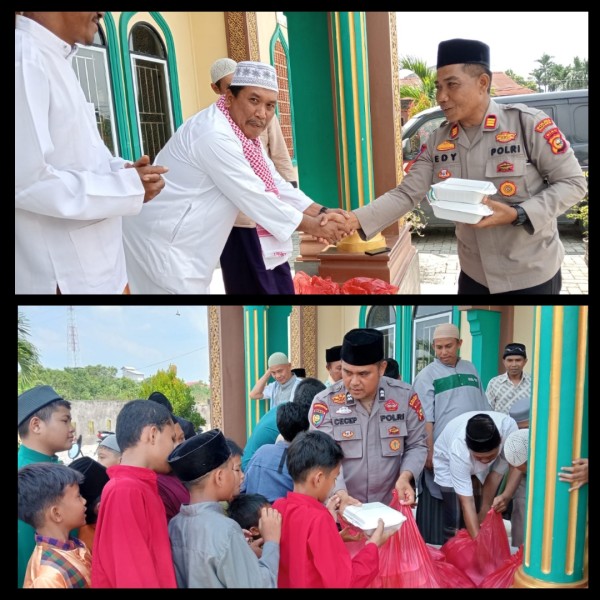 Momen Jum'at berkah, Polres Pelalawan Bagikan Ratusan Paket nasi Kotak