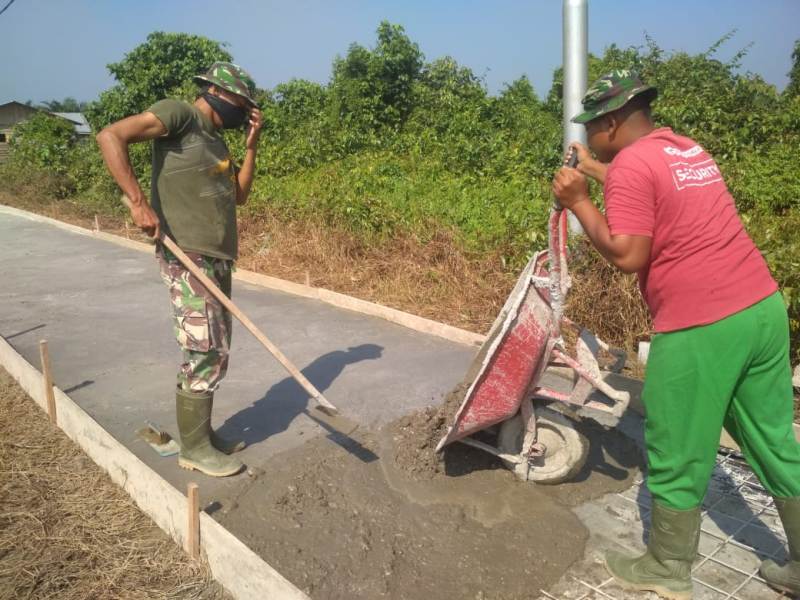 Penghulu Dan Masyarakat Kampung Aman Apresiasi Kinerja TMMD ke 105