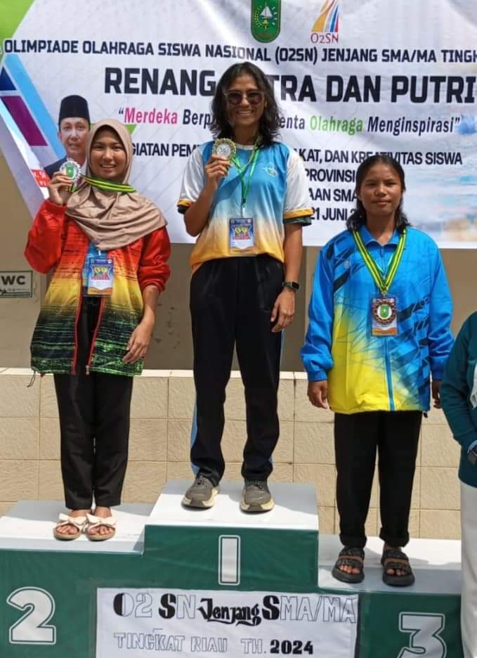 Siswa SMAN 1 Pangkalan Kerinci Raih 2 Medali Renang di O2SN Riau, Ini Kata Pelatih Adi Zainal