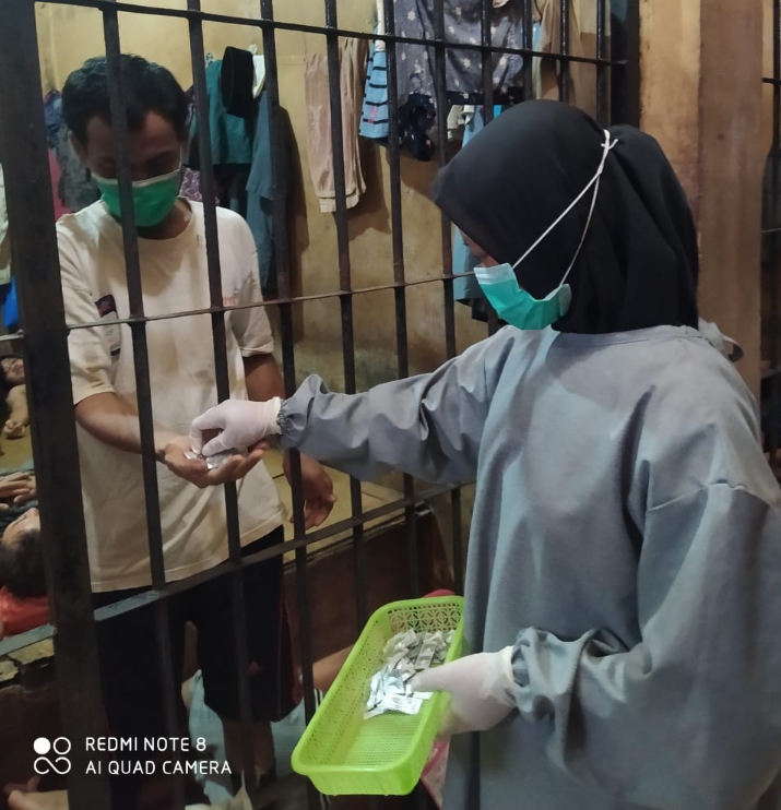 Urkes Polres Rohil Berikan Vitamin C ke Tahanan