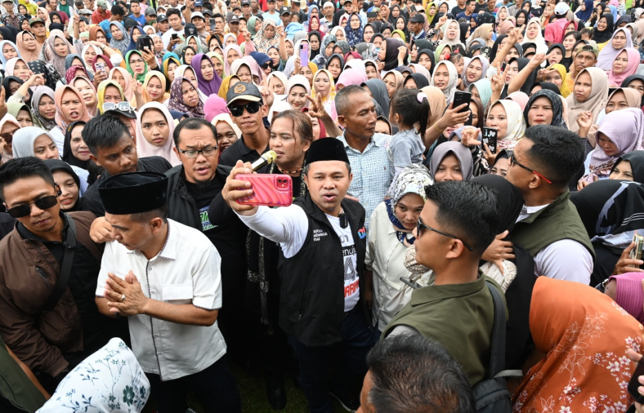 Kampanye di Indragiri Hilir, Cagubri Abdul Wahid Mendapat Sambutan Antusias Warga