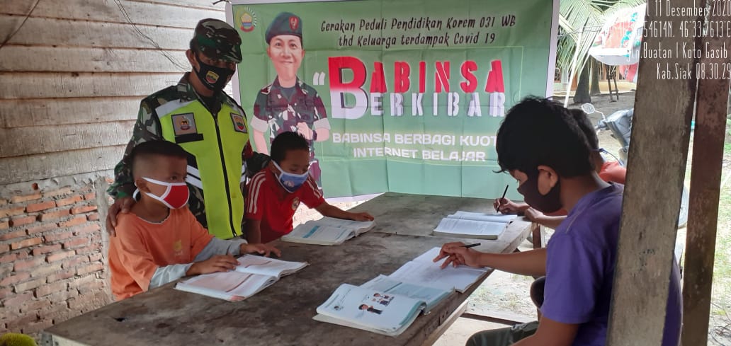 Program Babinsa Berkibar, Sertu Sahabat Mendrofa Bimbing 4 Orang Siswa Buatan Satu
