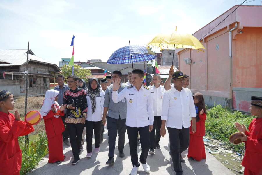 Bupati Afrizal Sintong Resmikan Kantor Lurah Kota Sinaboi