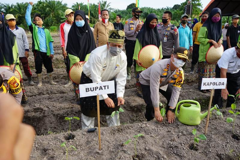 Bupati Alfedri Apresiasi Kapolda Riau Yang Mencanangkan Gerakan Jaga Kampung di Kabupaten Siak