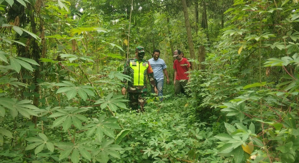 Sertu Alexander Sigalingging Ajak Masyarakat PST Pantau Titik Api