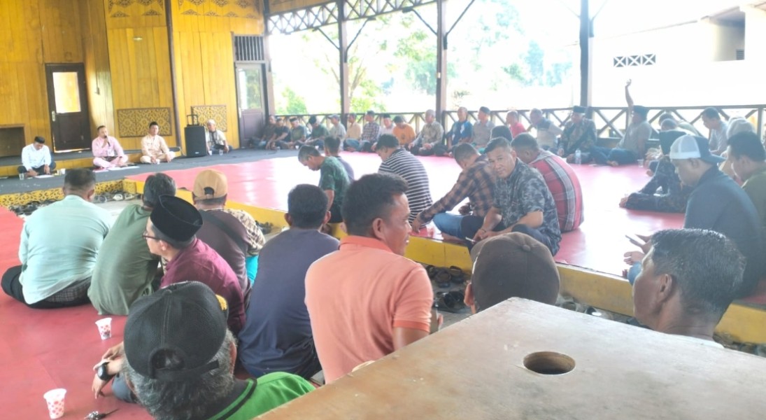 Setelah Bertahun-Tahun Berpolemik, Warga Pelalawan Pilih Pemerintah Pimpin Negosiasi dengan RAPP