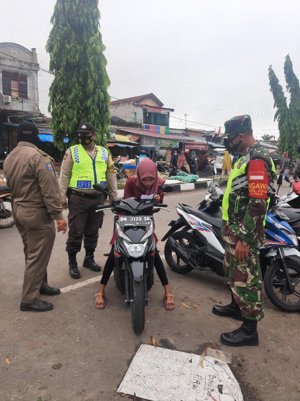 Serda Sarju Beri Sangsi 3 Orang Pelanggar Prokes