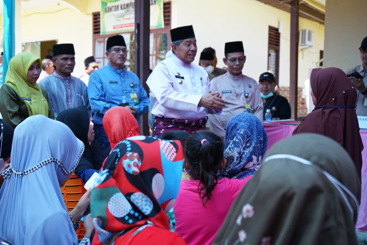 Tingkatkan Ekonomi Masyarakat, Bujang Kampung Fokus Pelayanan Sosial dan Kependudukan