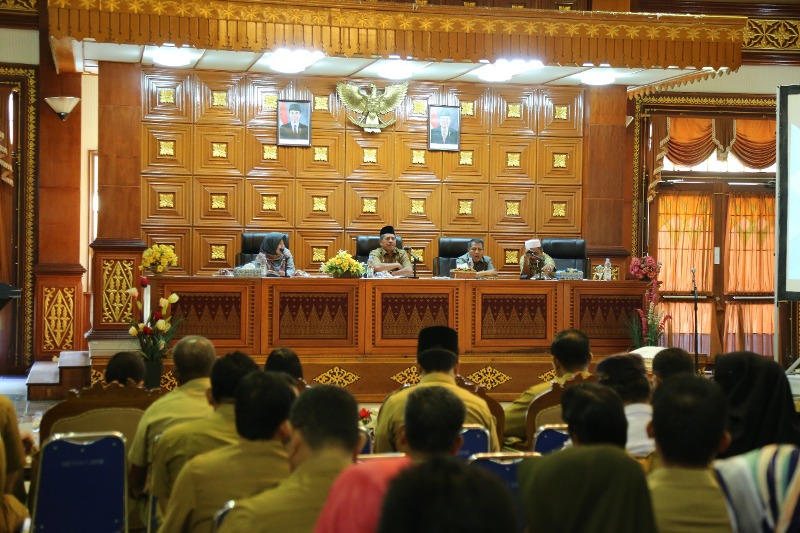 BPK Periksa Rinci Laporan Keuangan Daerah, Bupati Alfedri Minta Pimpinan OPD Tetap Ditempat