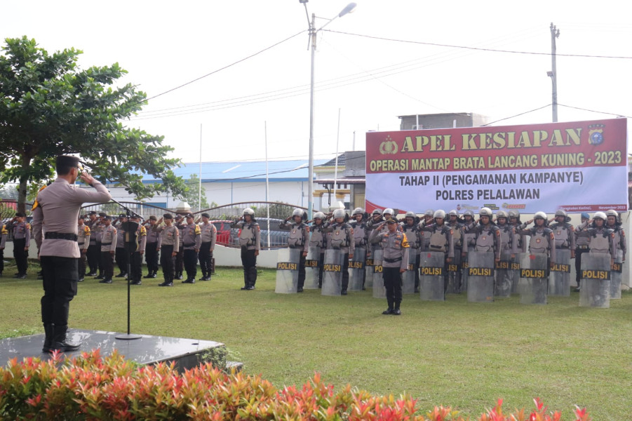 Polres Pelalawan Gelar Apel Kesiapan Operasi Mantap Brata Lancang Kuning 2023 - 2024 Tahap II