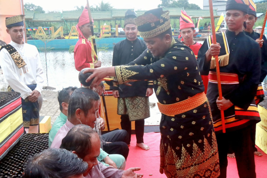Bupati Zukri : Balimau Sultan Merupakan Tradisi Turun Menurun Yang Harus Dilestarikan