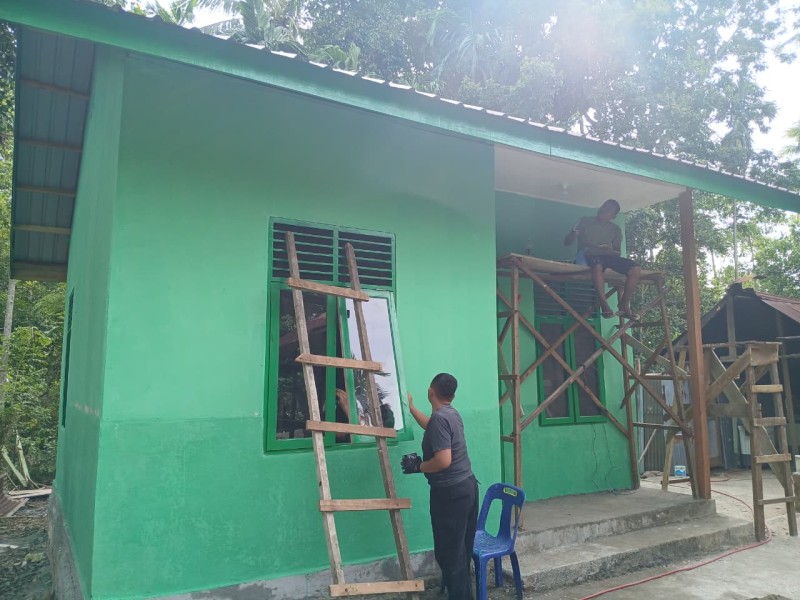 Rumah Impian Hampir Rampung, Rehab RTLH TMMD Ke-129 Kodim 0102/Pidie Masuki Tahap Finishing
