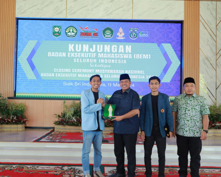 Tertarik Sejarah dan Budaya Melayu, BEM se-Indonesia Berkunjung ke Kabupaten Siak