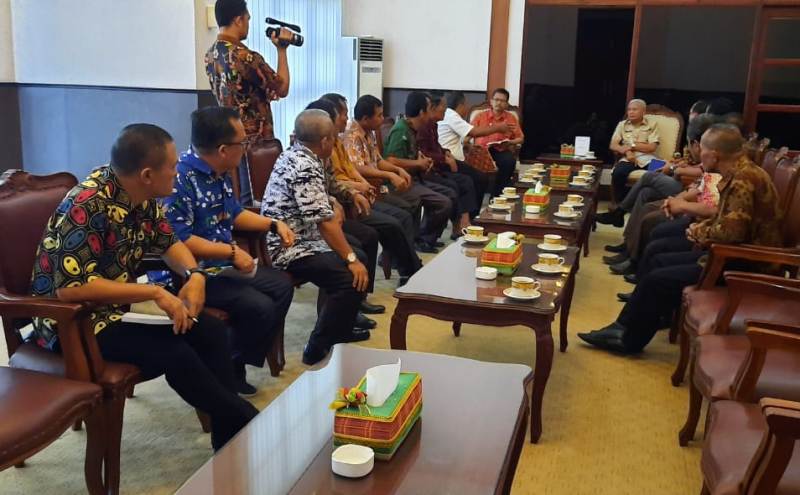 Tokoh Agama dan Tokoh Adat Nasrani Kecamatan Pulau Rakyat Audensi Bersama Bupati Asahan