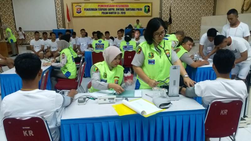 Polda Banten Umumkan Hasil Tes Kesehatan Calon Anggota Polri di Polda Banten