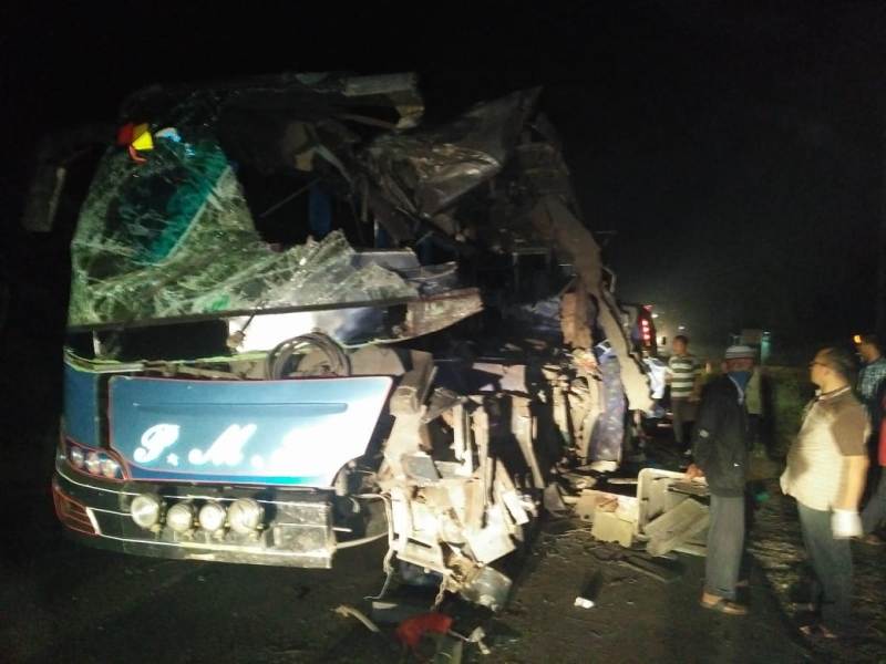 Tabrak Truck Tronton, Sejumlah Penumpang Bus PMH Mengalami Luka Berat Dan Meninggal Dunia