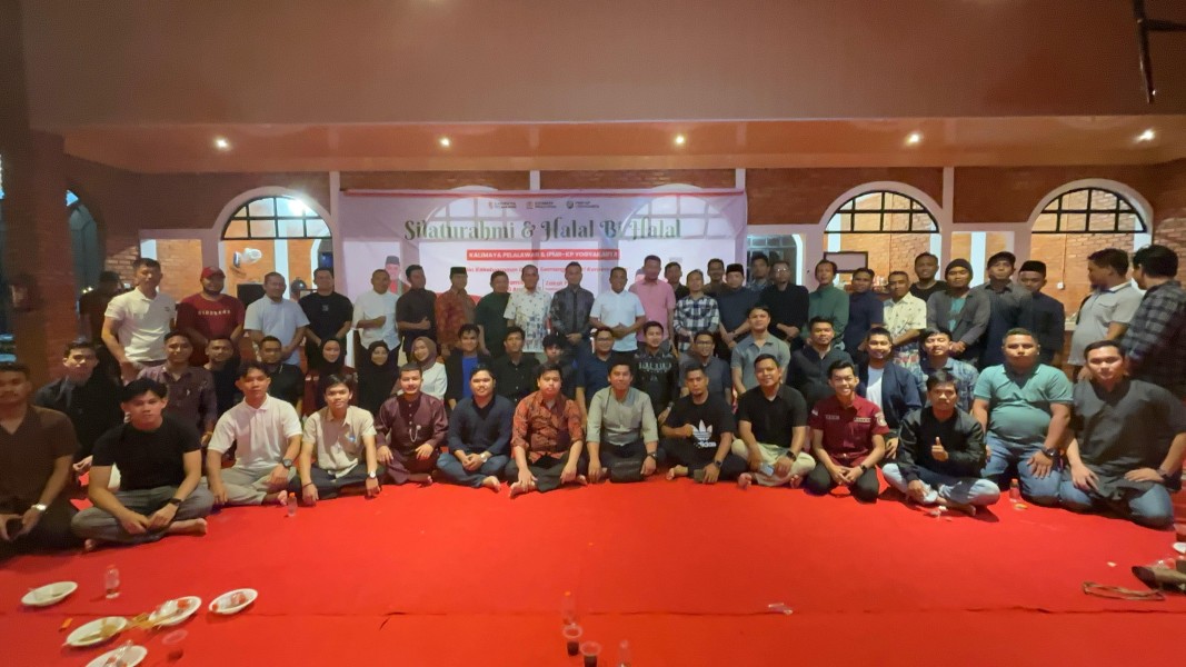 Berlangsung di Z Park Kerinci Skyline, Bupati Zukri Silaturahmi dan Halal Bihalal Bersama Kalimaya Pelalawan dan IPMR KP Yogyakarta