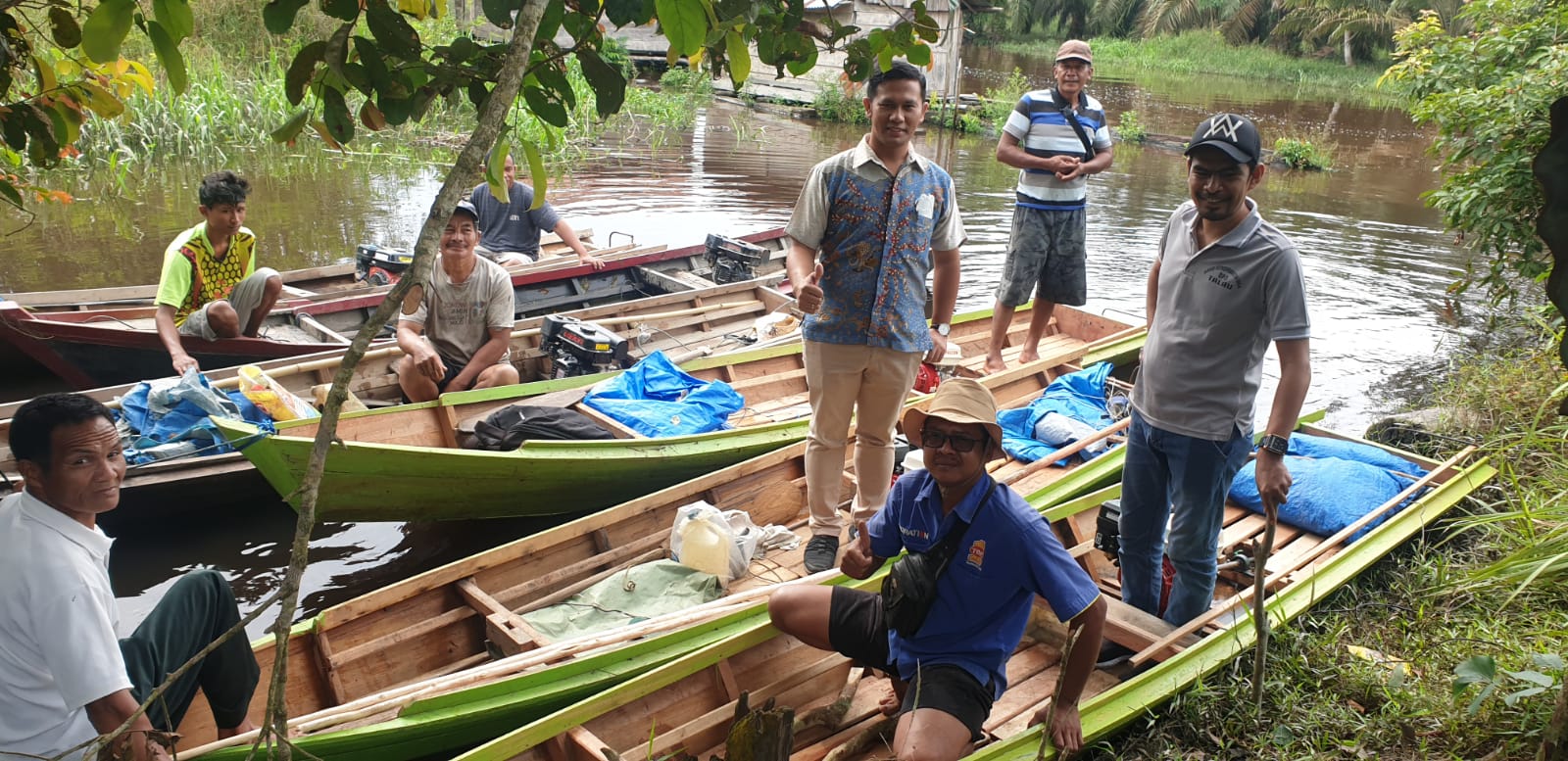Bangkitkan Ekonomi Nelayan, PT Musim Mas Salurkan Bantuan Perahu Untuk Nelayan Desa Talau