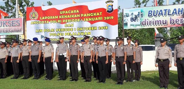 Kapolres Pelalawan: Kenaikan Pangkat Merupakan Prestasi Dan Kebanggaan