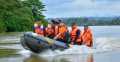 Syahrul Aidi Susuri Sungai Kampar Temui Korban Banjir