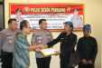 Terinpirasi Jum'at Barokah, Alumni Pasca Sarjana UNAS Berikan Bantuan ke Warga Baduy
