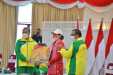 Raih Tiga Medali, Leani Dihadiahi 1 Miliar Oleh Pemprov Riau